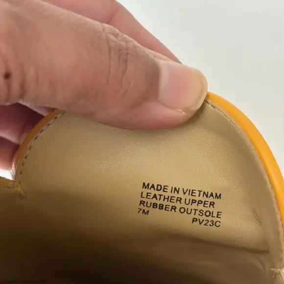 Michael Kors Tiffanie Yellow & Gold Suede Flats Casual Mules women’s size 7 - Picture 4 of 6